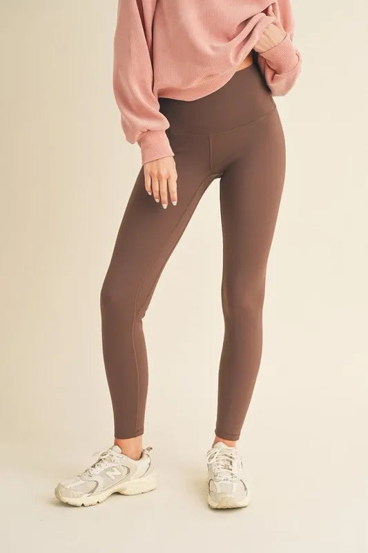 Fleece-Lined High-Waist Leggings — Coffee Brown